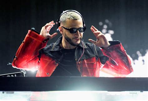 Voilà pourquoi DJ Snake porte toujours des lunettes de soleil.